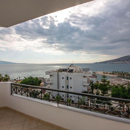 Hotel Keliani Sarandë エクステリア 写真