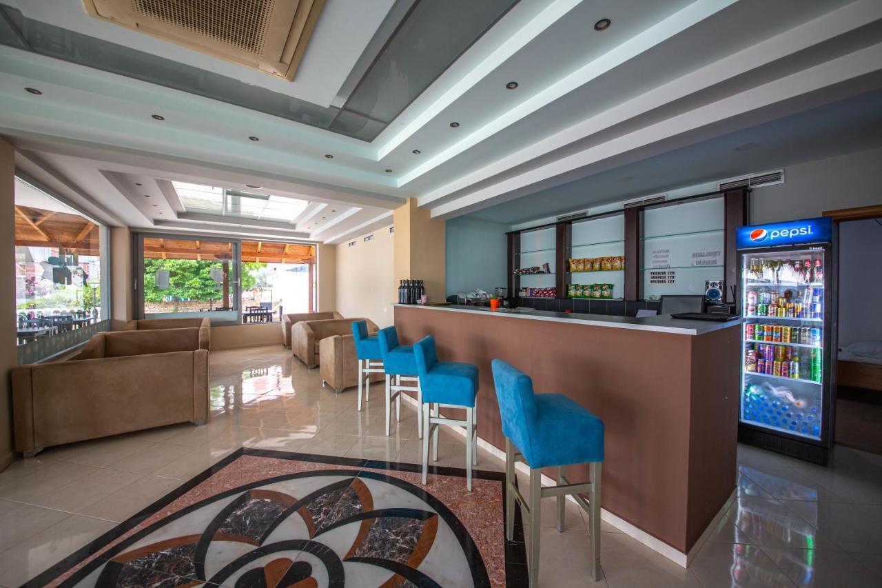Hotel Keliani Sarandë エクステリア 写真