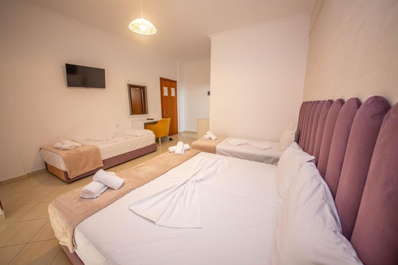 Hotel Keliani Sarandë エクステリア 写真