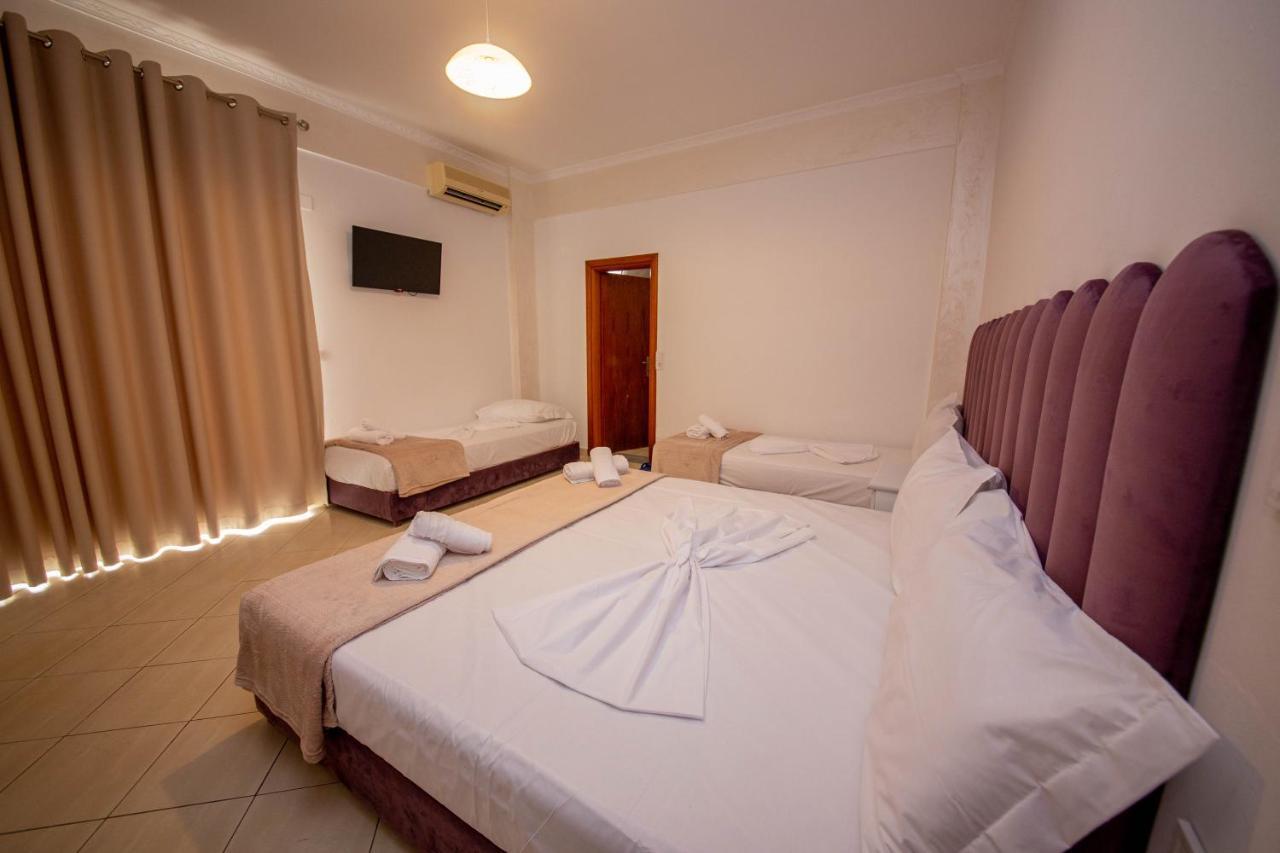 Hotel Keliani Sarandë エクステリア 写真