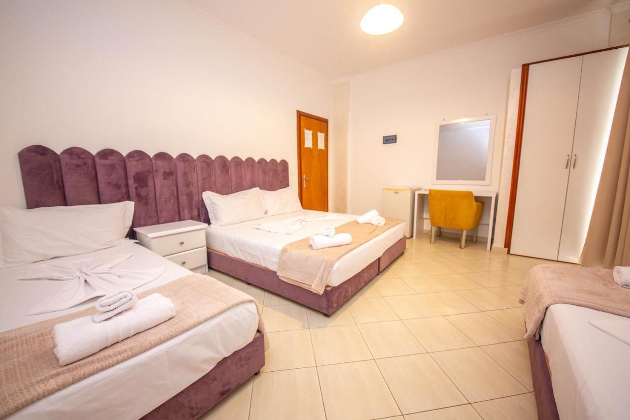 Hotel Keliani Sarandë エクステリア 写真