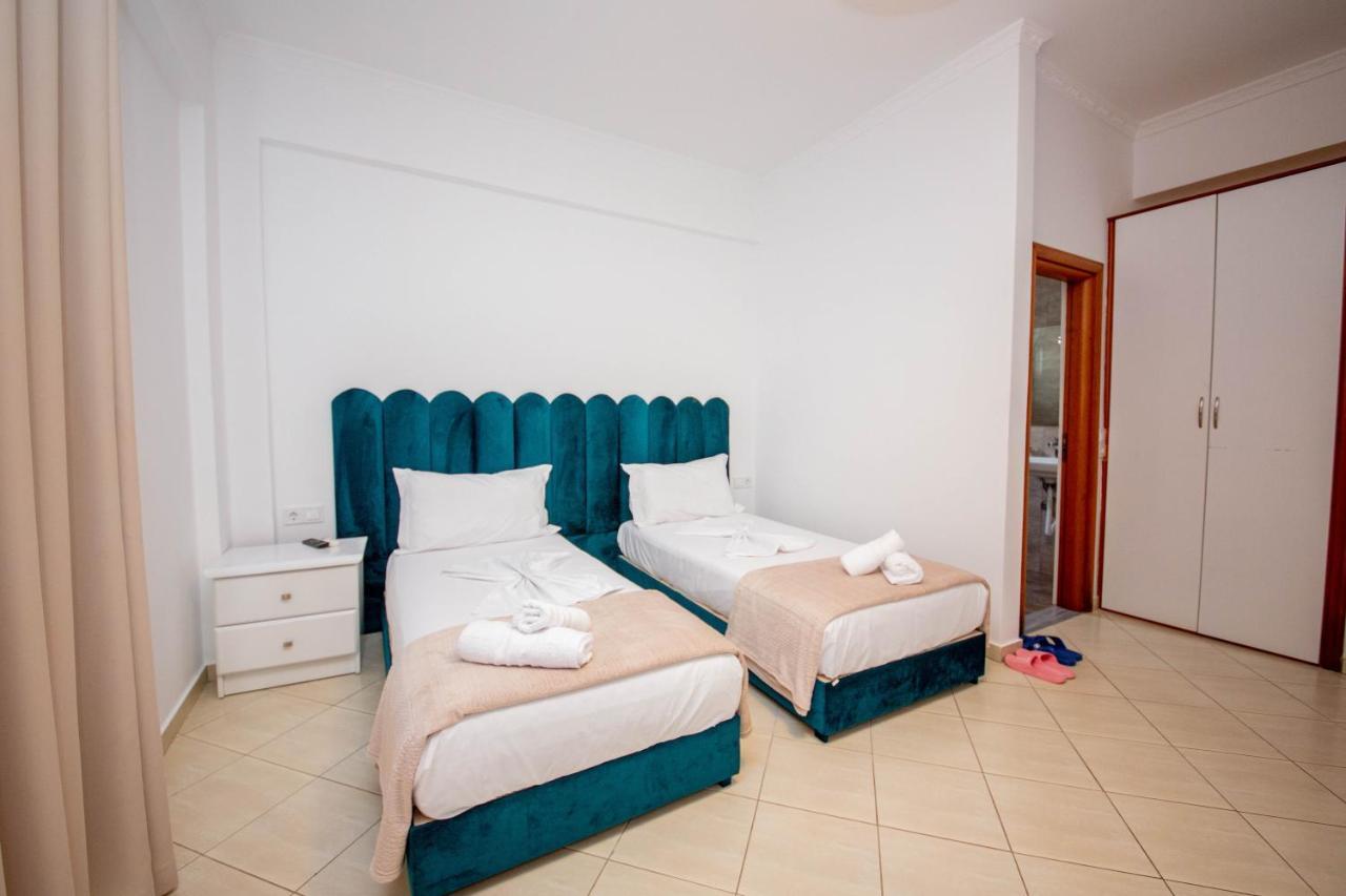 Hotel Keliani Sarandë エクステリア 写真