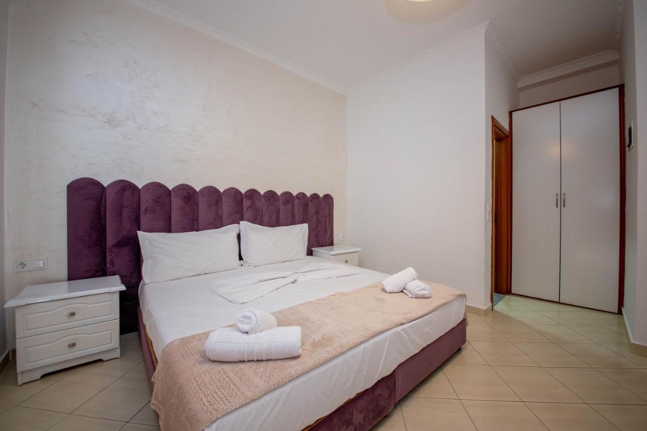 Hotel Keliani Sarandë エクステリア 写真
