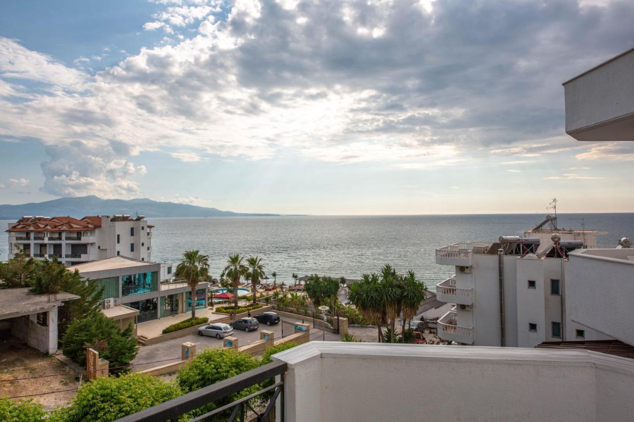Hotel Keliani Sarandë エクステリア 写真