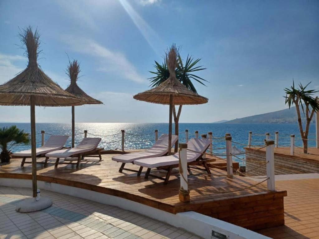 Hotel Keliani Sarandë エクステリア 写真